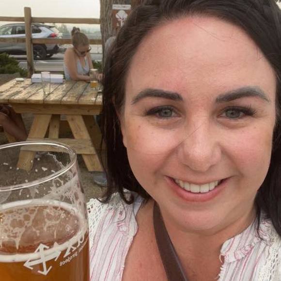 Meet your Posher, Lisa - Picture 1 of 1